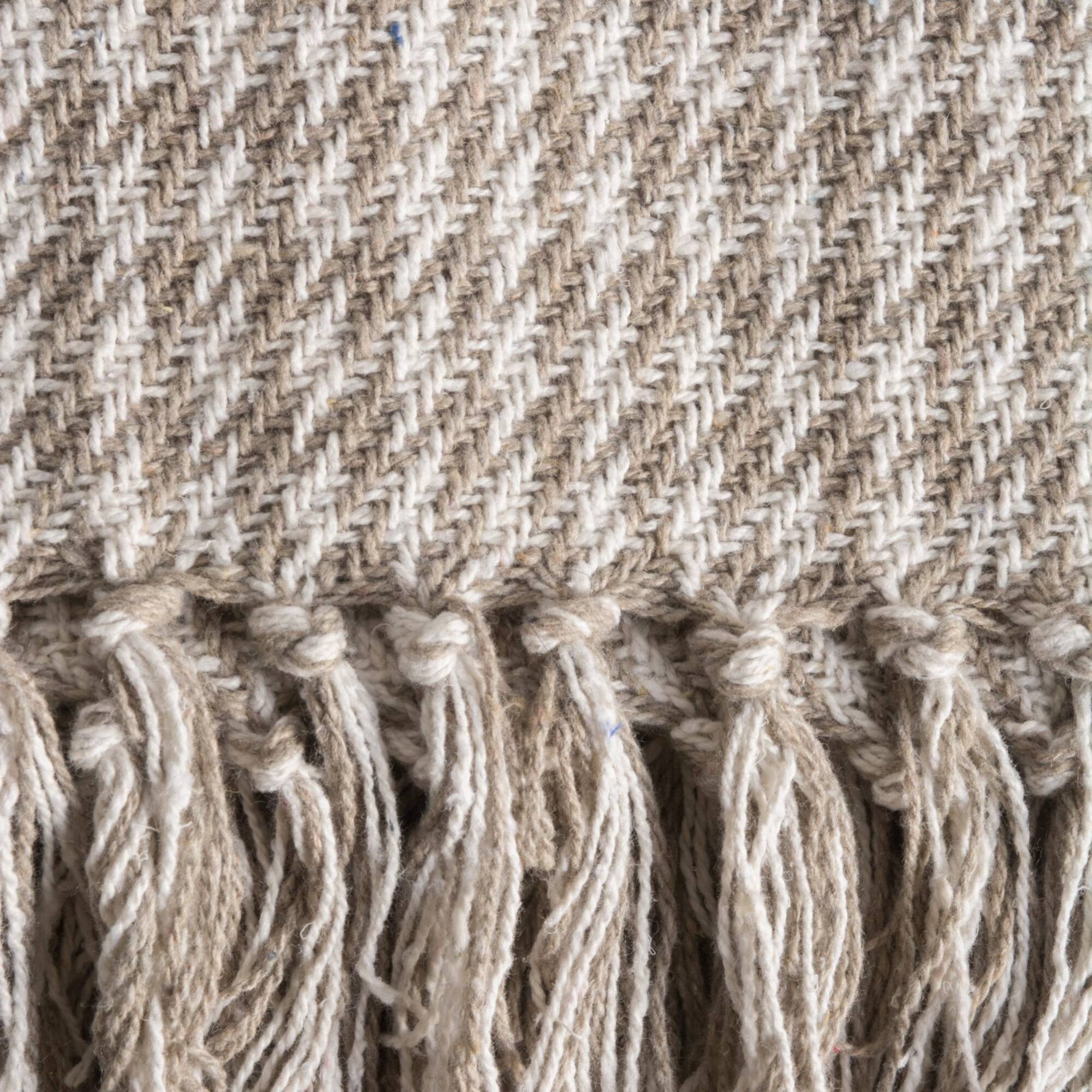 DII® Stone Houndstooth Throw